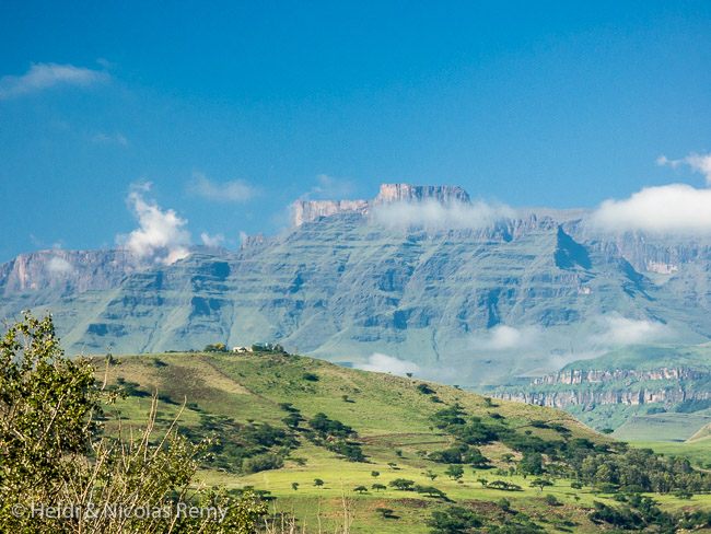 Magnifique paysages du Drakensberg, qui culmine tout de même à plus de 3'000m !